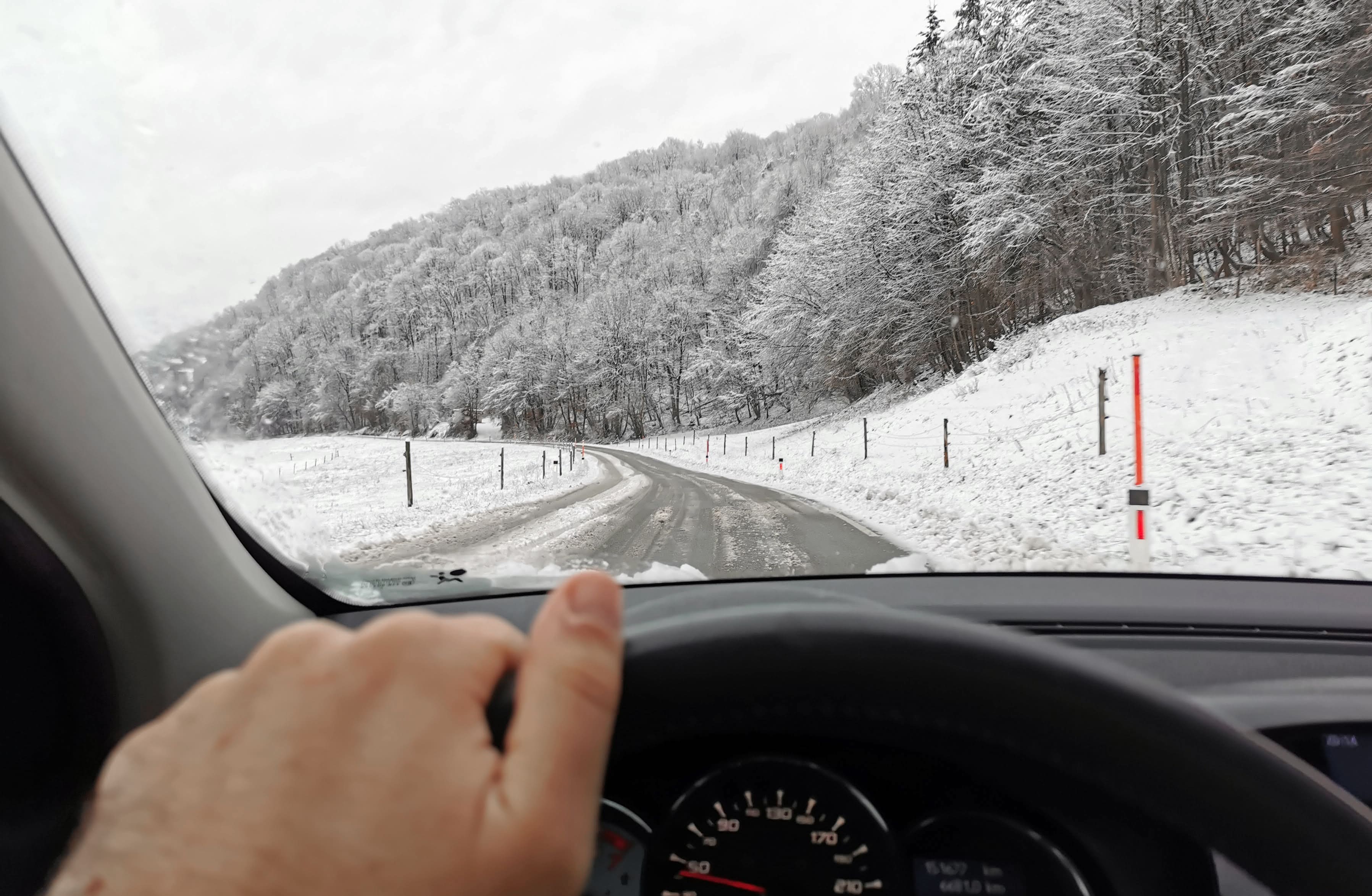 10 claves para conducir en invierno de forma segura