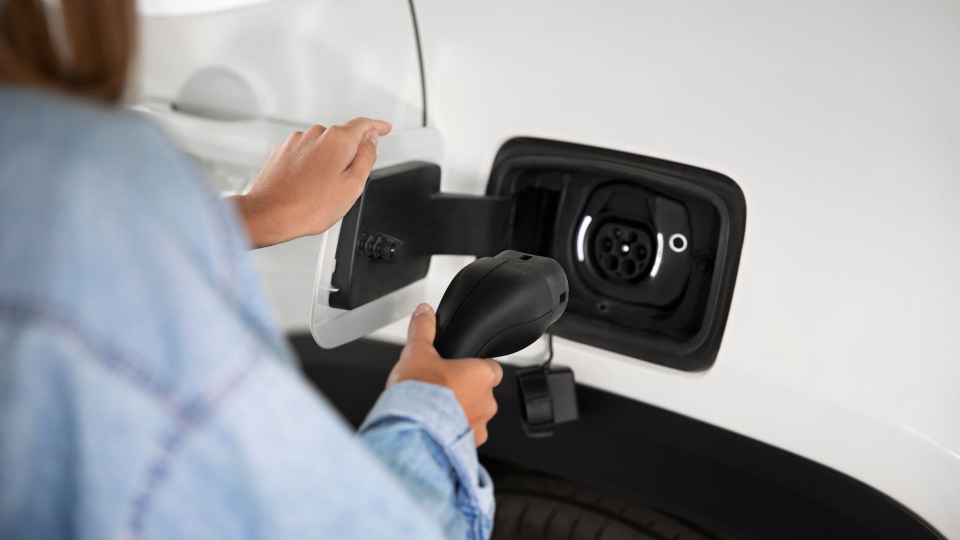 Carnet de coche automático: todo lo que debes saber