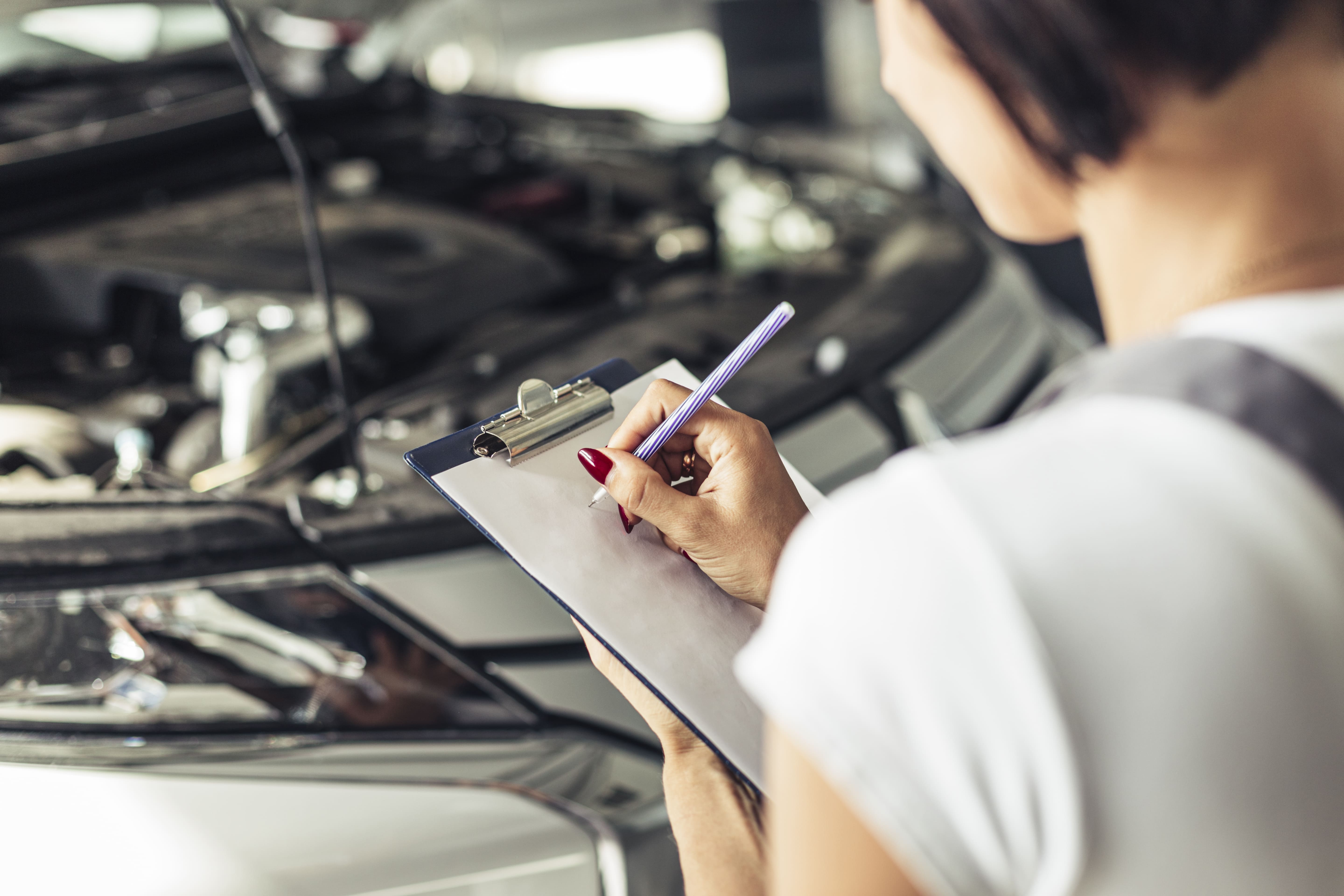 5 cosas que debes revisar en tu coche antes de un road trip